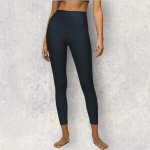 prAna Sculpt Leggings L Navy Blue High Rise 7/8 Yoga Compression Athletic Pants